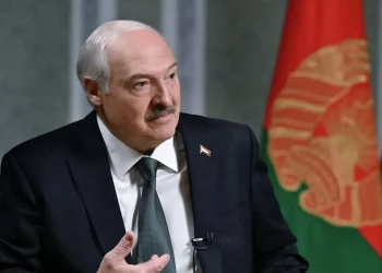 Лукашенко призвал народ Армении к «аккуратности» при выборе между ЕС и ЕАЭС