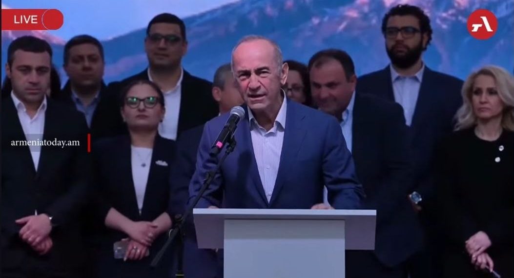 Ադրբեջանի հետ արդյունավետ կբանակցենք. Քոչարյան