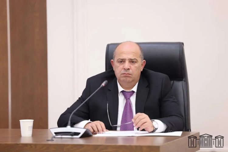 «Ուժեղ Հայաստան»-ի հանրահավաքին մասնակցելու համար դպրոցի աշխատակից են ազատել․ ԶԼՄ
