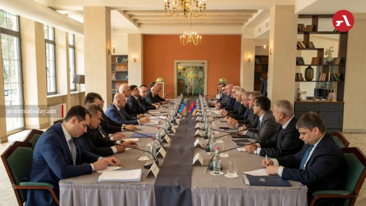 Երևանը Բաքվի հետ քննարկել է ռուսական առևտրային արգելքները շրջանցելու հարցը. ԶԼՄ