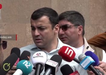 Ակտիվիստը հայտնել է անորակ ասֆալտի և աշխատանքների ընթացքում խախտումների մասին