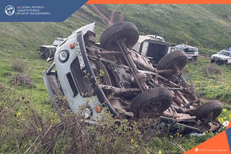 Водитель УАЗа погиб после падения автомобиля в овраг у Гегашена