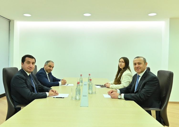 Դիլիջանում Գրիգորյանն ու Հաջիևը քննարկել են խաղաղության օրակարգը