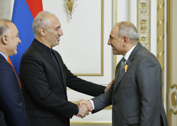 Փաշինյանը և Իրանի փոխնախագահը քննարկել են սահմանային ենթակառուցվածքների ծրագրերը
