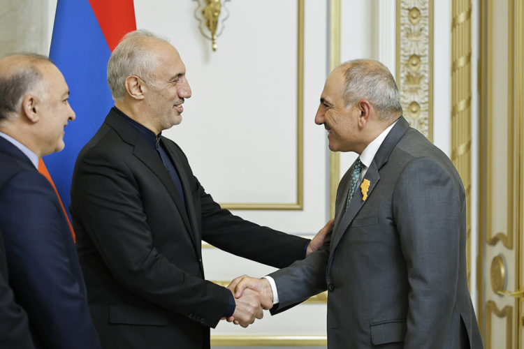 Փաշինյանը և Իրանի փոխնախագահը քննարկել են սահմանային ենթակառուցվածքների ծրագրերը