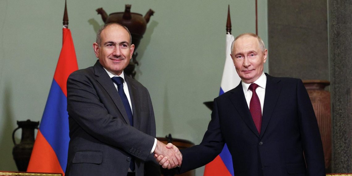 Пашинян анонсировал встречу с Путиным после парламентских выборов