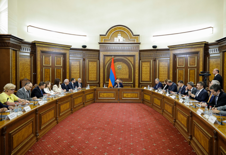 Փաշինյանը եվրոպացի դեսպանների հետ քննարկել է ԵՄ-ի հետ համագործակցության օրակարգը