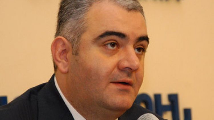 Силовики арестовали бывшего главу Комитета по управлению госимуществом Армана Саакяна