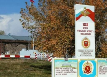 СМИ: Запад связывает дальнейший курс Пашиняна с выводом российской базы из Армении