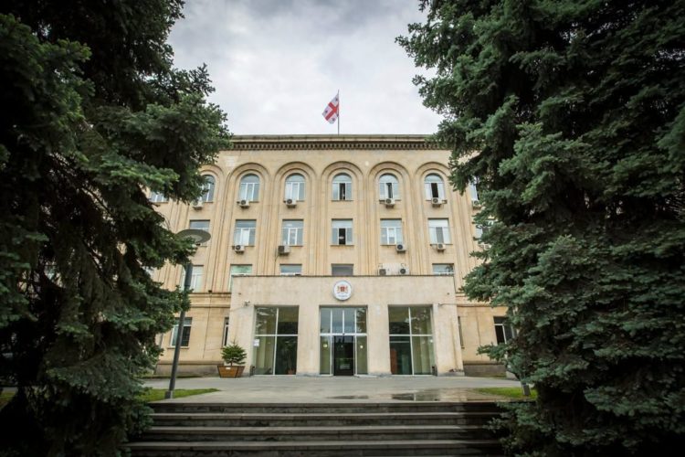 В Грузии отвергли сообщения о поставках армянской клубники в РФ под видом турецкой