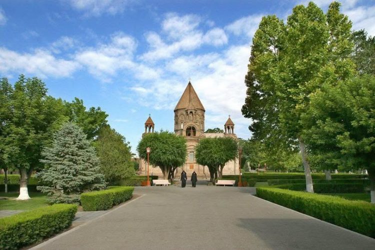 Կաթողիկոսի տնօրինությամբ կատարվել են եկեղեցական նոր նշանակումներ