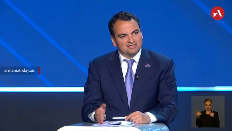 Карапетян рассказал о программе «Сильной Армении» и ответил Пашиняну