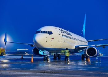 Самолет рейсом Гюмри — Москва подал сигнал тревоги и сел в Махачкале
