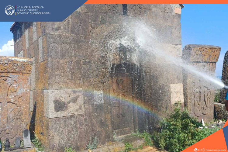 Հրշեջ-փրկարարները մարել են Սուրբ Հովհաննես մատուռում բռնկված հրդեհը