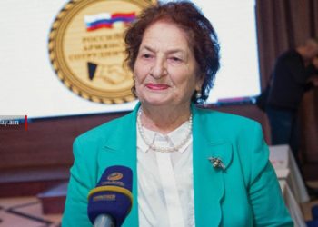 СМИ сообщили о резком ухудшении состояния здоровья матери Гагика Царукяна