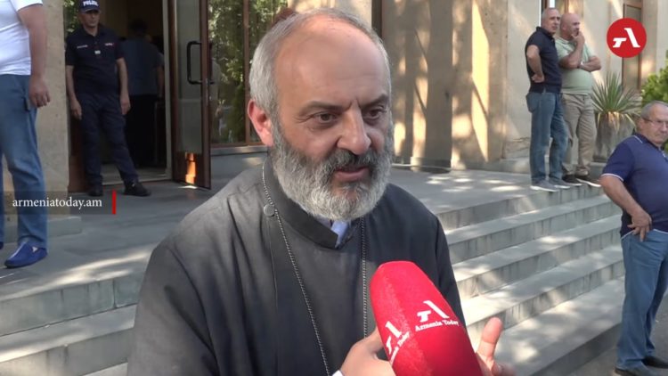 «Он должен ответить за свои слова»: Галстанян назвал цель иска против Пашиняна