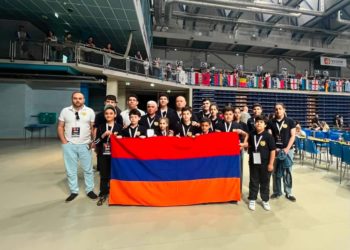 Армянские шахматисты успешно стартовали на чемпионате Европы
