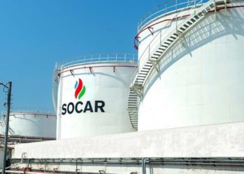 В Баку вызвали посла России после удара по объекту SOCAR в Украине