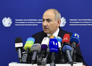 Пашинян создал рабочую группу для изучения публикаций в СМИ